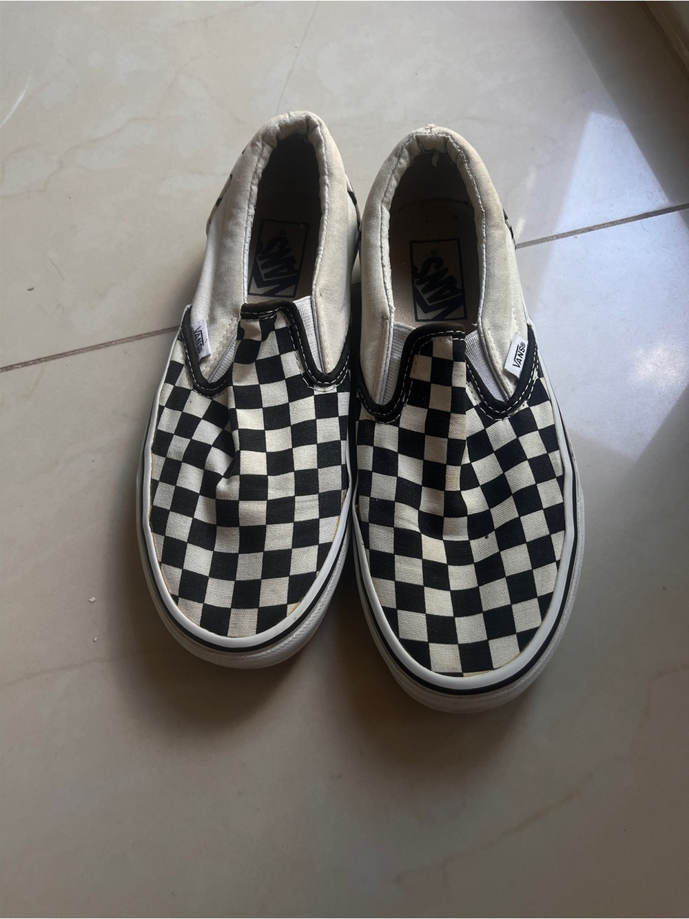 Vans Classic Black & White Checkerboard Slip-On Sneakers Women’s Size 8
